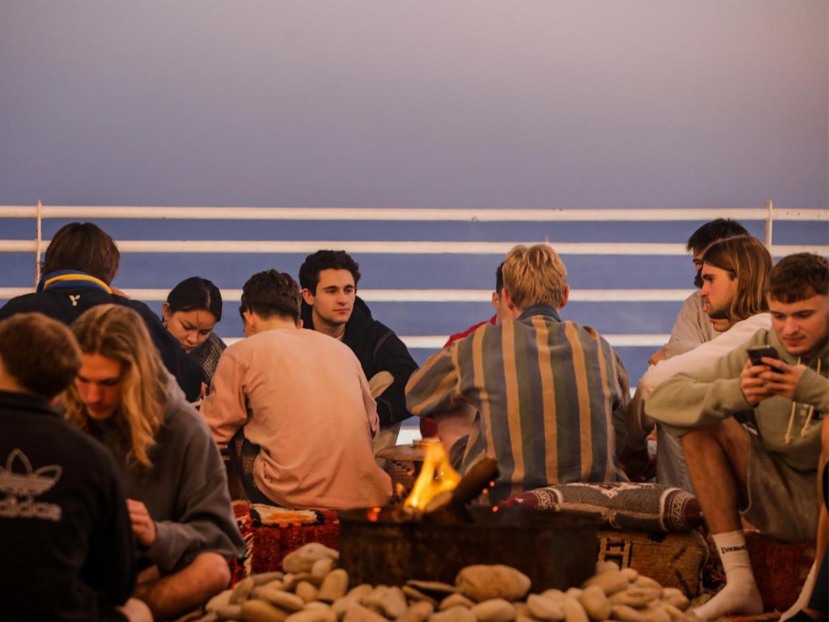 Locals Taghazout Surfcamp Hotel Kültér fotó