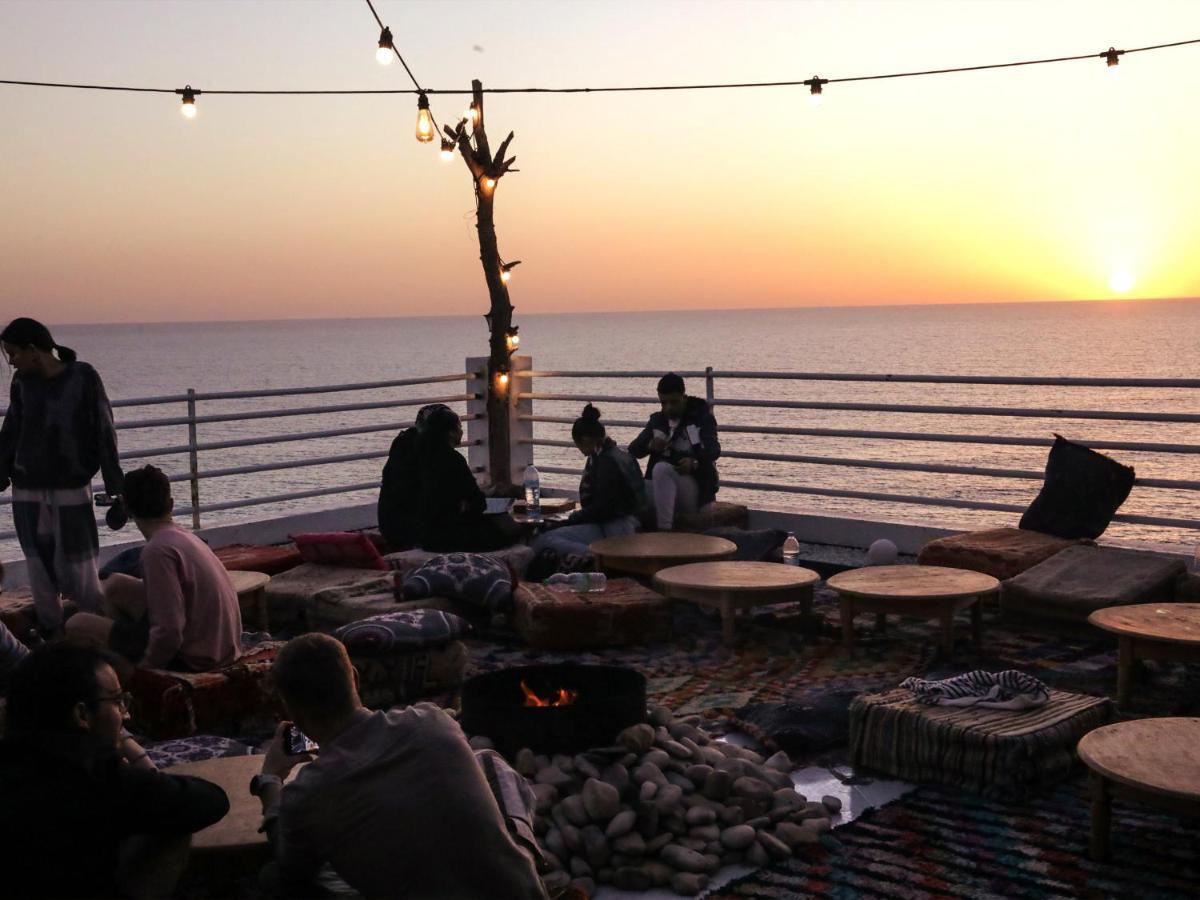 Locals Taghazout Surfcamp Hotel Kültér fotó