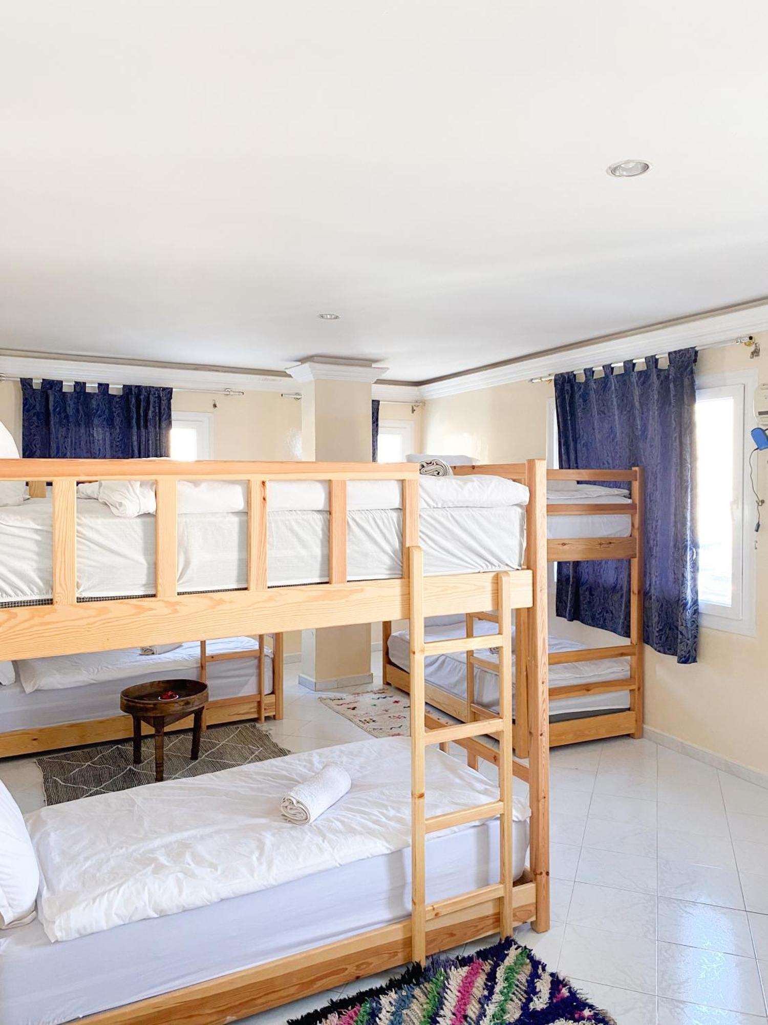 Locals Taghazout Surfcamp Hotel Kültér fotó