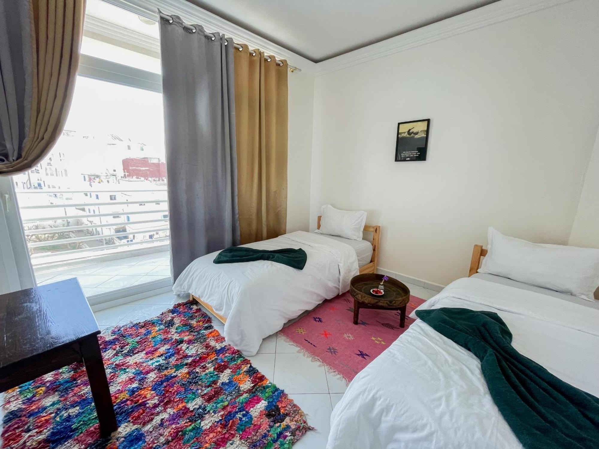 Locals Taghazout Surfcamp Hotel Kültér fotó