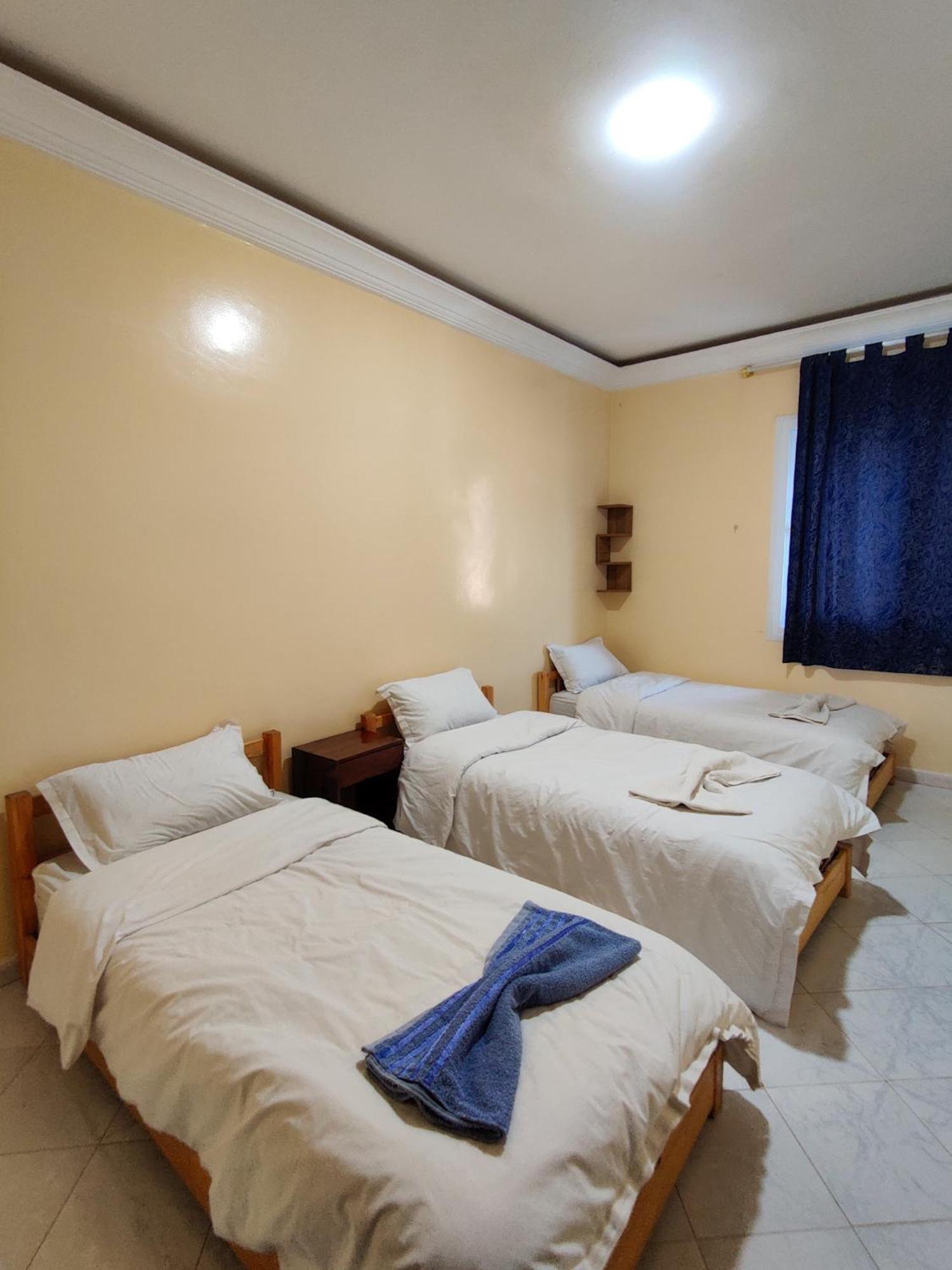 Locals Taghazout Surfcamp Hotel Kültér fotó