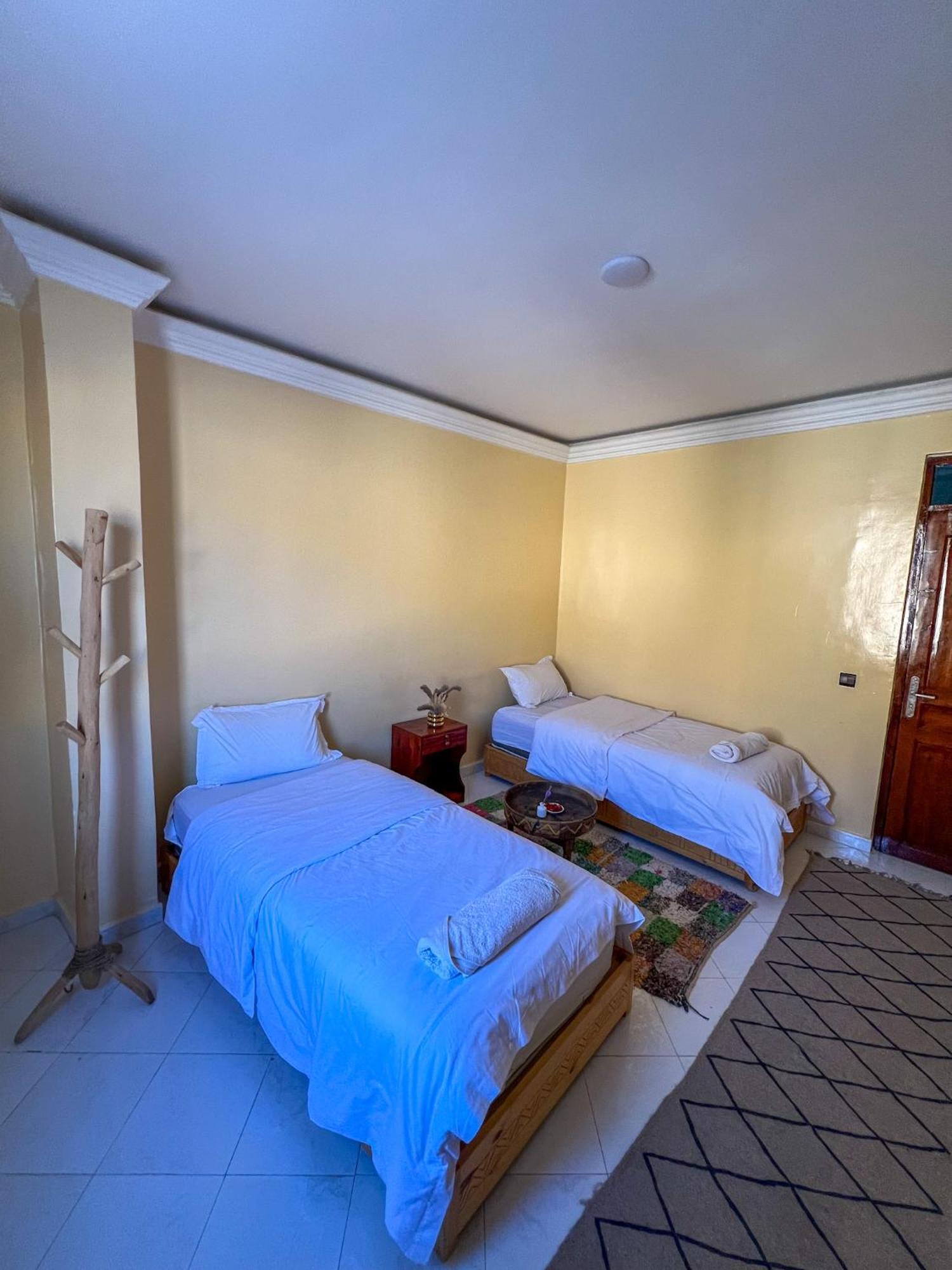 Locals Taghazout Surfcamp Hotel Kültér fotó